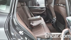 BMW X4 xDrive20i M Sport X 2021 года из Южной Кореи