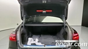 Audi S8 4.0 TFSI 4WD LWB 2021 года из Южной Кореи