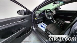 Hyundai AVANTE 1.6 2020 года из Южной Кореи