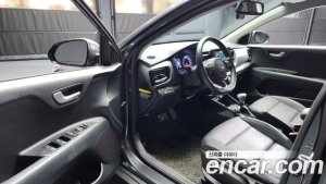 Kia Stonic 1.4 2020 года из Южной Кореи