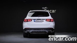 Mercedes-Benz GLC-Class GLC300e 4MATIC 2021 года из Южной Кореи