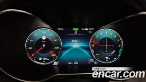 Mercedes-Benz GLC-Class GLC300e 4MATIC 2021 года из Южной Кореи