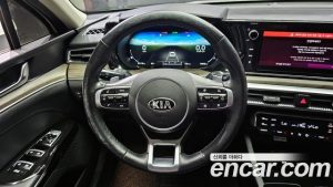 Kia K5 2.0 2020 года из Южной Кореи