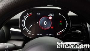 Mini Cooper CLASSIC Plus COMFORT PACK 2022 года из Южной Кореи