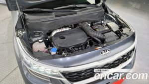 Kia Seltos Бензин 1.6 Turbo 2WD 2021 года из Южной Кореи