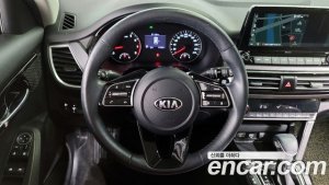 Kia Seltos Бензин 1.6 Turbo 2WD 2021 года из Южной Кореи