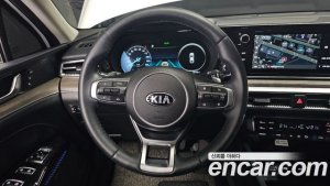 Kia K5 2.0 2021 года из Южной Кореи