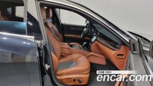 Maserati Quattroporte 3.0 V6 GranLusso 2020 года из Южной Кореи