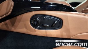 Astonmartin Vantage 4.0 V8 Coupe 2020 года из Южной Кореи