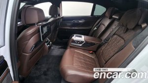 BMW 7-Series 740Li xDrive M Sport 2021 года из Южной Кореи