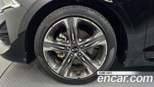 Kia K5 2.0 2021 года из Южной Кореи