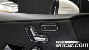 Mercedes-Benz A-Class A250 4MATIC SEDAN 2020 года из Южной Кореи