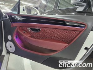 Bentley Continental 4.0 GT 2020 года из Южной Кореи