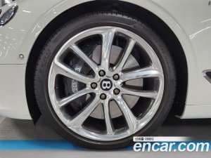 Bentley Continental 4.0 GT 2020 года из Южной Кореи