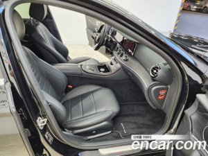 Mercedes-Benz E-Class E220d 4MATIC AMG Line 2021 года из Южной Кореи