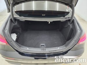 Mercedes-Benz E-Class E220d 4MATIC AMG Line 2021 года из Южной Кореи