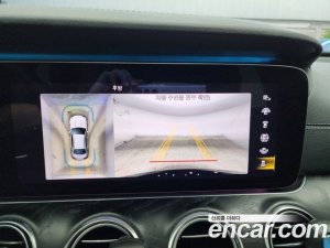 Mercedes-Benz E-Class E220d 4MATIC AMG Line 2021 года из Южной Кореи