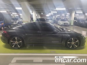 Porsche Taycan 4S 2021 года из Южной Кореи