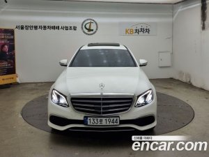 Mercedes-Benz E-Class E300 4MATIC Exclusive 2020 года из Южной Кореи