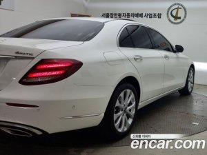 Mercedes-Benz E-Class E300 4MATIC Exclusive 2020 года из Южной Кореи