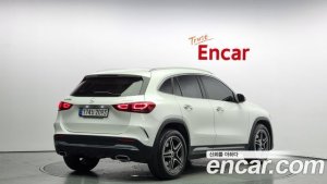 Mercedes-Benz GLA-Class GLA250 4MATIC 2020 года из Южной Кореи
