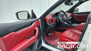 Maserati Levante 3.0 AWD GranSport 2020 года из Южной Кореи