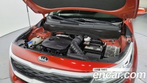 Kia Seltos Бензин 1.6 Turbo 2WD 2020 года из Южной Кореи