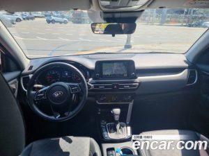 Kia Seltos Бензин 1.6 Turbo 2WD 2022 года из Южной Кореи