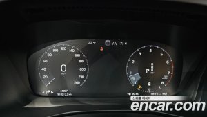 Volvo XC40 B4 Inscription 2021 года из Южной Кореи