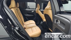Volvo XC40 B4 Inscription 2021 года из Южной Кореи