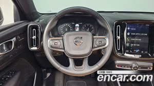 Volvo XC40 B4 Inscription 2021 года из Южной Кореи