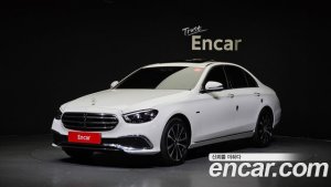 Mercedes-Benz E-Class E300e 4MATIC Exclusive 2021 года из Южной Кореи