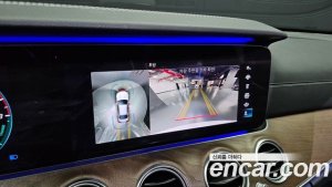 Mercedes-Benz E-Class E300e 4MATIC Exclusive 2021 года из Южной Кореи