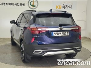 Kia Seltos Дизель 1.6 2WD 2021 года из Южной Кореи