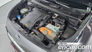 Kia Niro 1.6 HEV 2020 года из Южной Кореи