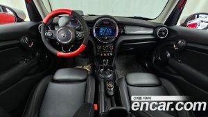 Mini Cooper 5Door HIGH 2021 года из Южной Кореи
