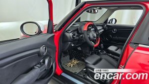 Mini Cooper 5Door HIGH 2021 года из Южной Кореи