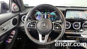 Mercedes-Benz GLC-Class GLC300e 4MATIC Coupe 2020 года из Южной Кореи