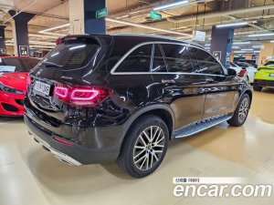 Mercedes-Benz GLC-Class GLC300e 4MATIC 2020 года из Южной Кореи