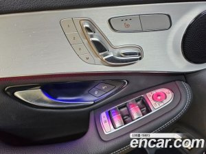 Mercedes-Benz GLC-Class GLC300e 4MATIC 2020 года из Южной Кореи
