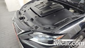 Lexus LS 3.5 платина AWD 2020 года из Южной Кореи