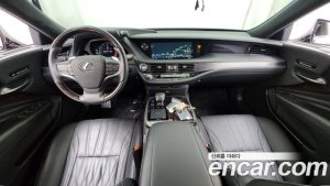 Lexus LS 3.5 платина AWD 2020 года из Южной Кореи
