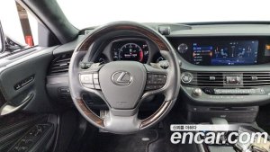 Lexus LS 3.5 платина AWD 2020 года из Южной Кореи