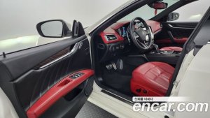 Maserati Ghibli 3.0 GranSport 2020 года из Южной Кореи