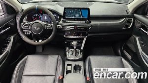 Kia Seltos Дизель 1.6 2WD 2020 года из Южной Кореи