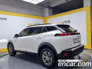 Peugeot 2008 1.5 BlueHDi ALLURE 2021 года из Южной Кореи