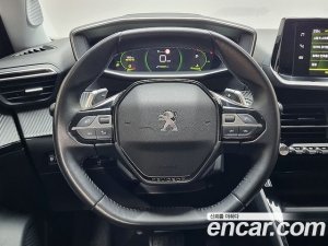 Peugeot 2008 1.5 BlueHDi ALLURE 2021 года из Южной Кореи
