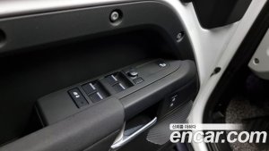 Land Rover Defender 110 D240 S 2020 года из Южной Кореи