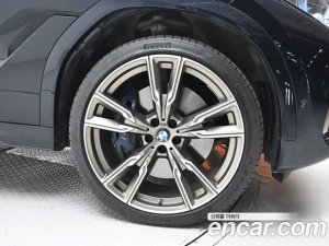 BMW X6 M50i 2021 года из Южной Кореи