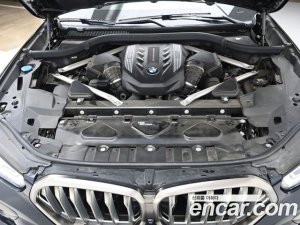 BMW X6 M50i 2021 года из Южной Кореи